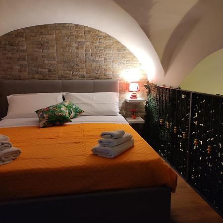 Robert Holiday Apartment Катания Экстерьер фото