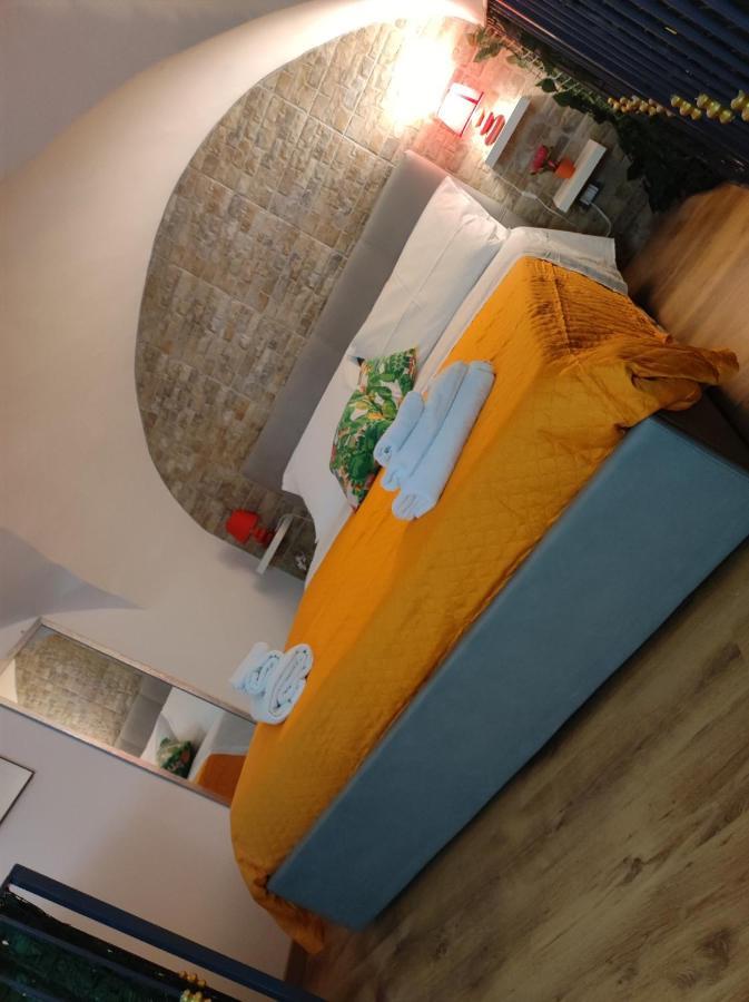 Robert Holiday Apartment Катания Экстерьер фото