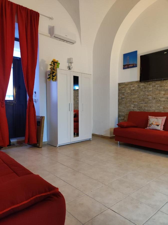 Robert Holiday Apartment Катания Экстерьер фото