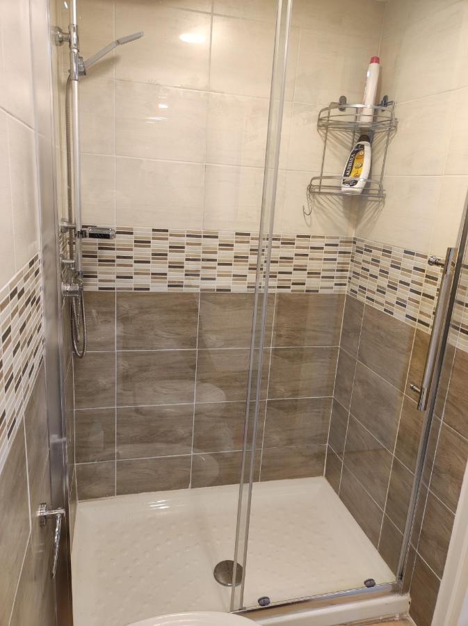 Robert Holiday Apartment Катания Экстерьер фото
